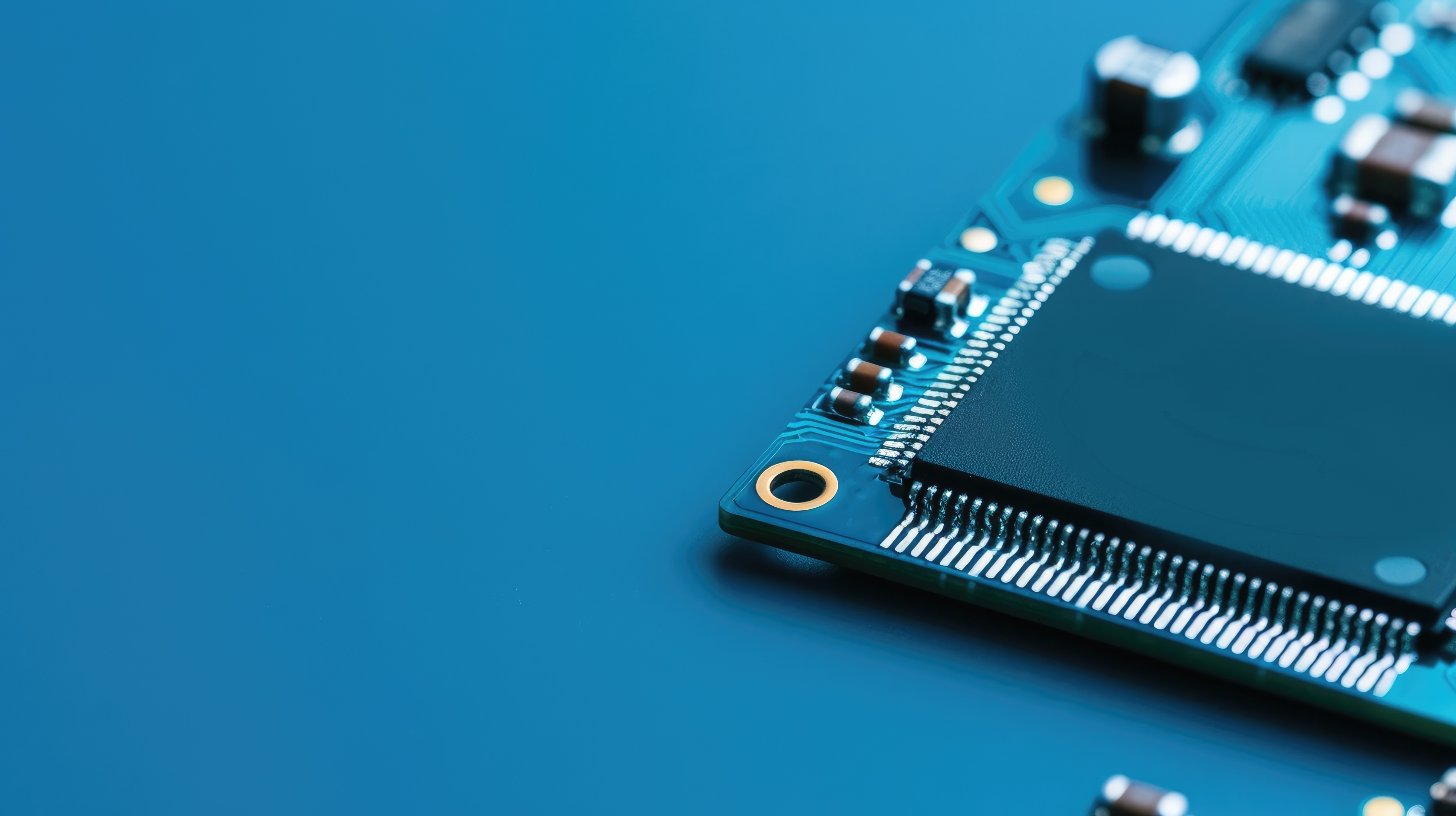 Quanto de VRAM uma GPU precisa para rodar um LLM?